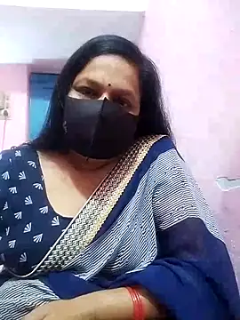 Snapshot of PINKI_024 chatting on April 3, 11:08 am PINKI 024 online show from April 3, 11:08 am