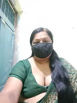 Snapshot of PINKI_024 chatting on May 29, 5:38 am PINKI 024 online show from May 29, 5:38 am