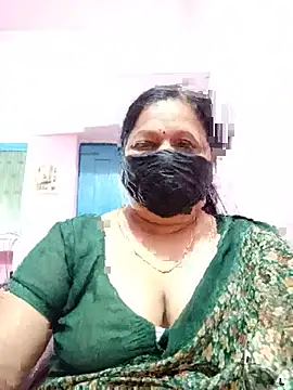Snapshot of PINKI_024 chatting on May 31, 6:10 am PINKI 024 online show from May 31, 6:10 am