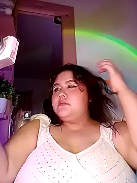 Snapshot of Briandasmit chatting on April 5, 8:33 am Briandasmit online show from April 5, 8:33 am