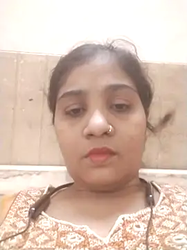 Snapshot of JiyaQueen26 chatting on April 3, 9:02 pm JiyaQueen26 online show from April 3, 9:02 pm