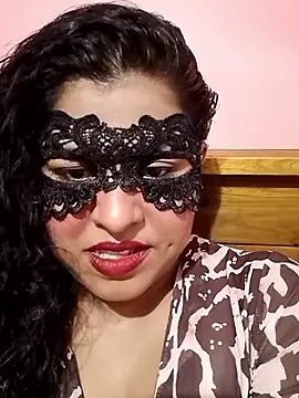 Snapshot of Maskedcurves chatting on April 4, 6:00 am Maskedcurves online show from April 4, 6:00 am