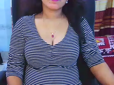 Snapshot of Noor_Zarin chatting on April 19, 1:10 pm Noor Zarin online show from April 19, 1:10 pm