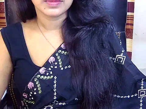 Snapshot of Noor_Zarin chatting on April 28, 2:27 am Noor Zarin online show from April 28, 2:27 am