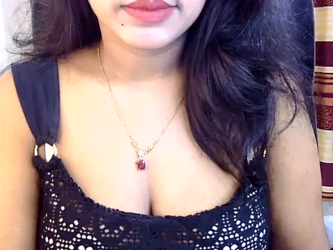Snapshot of Noor_Zarin chatting on May 4, 2:29 am Noor Zarin online show from May 4, 2:29 am