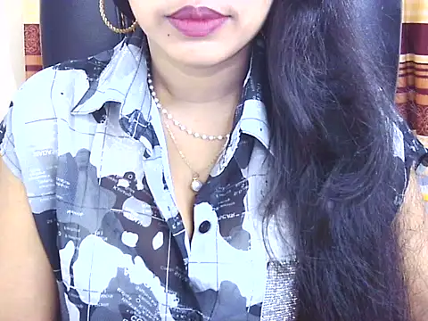 Snapshot of Noor_Zarin chatting on May 6, 6:24 pm Noor Zarin online show from May 6, 6:24 pm