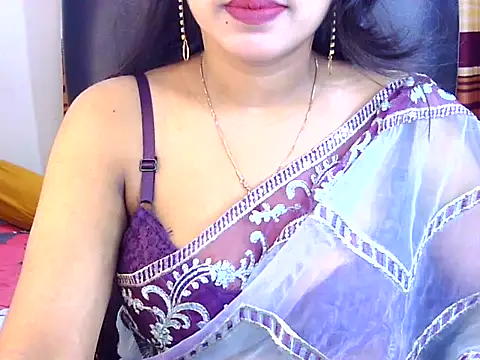 Snapshot of Noor_Zarin chatting on May 15, 7:32 pm Noor Zarin online show from May 15, 7:32 pm
