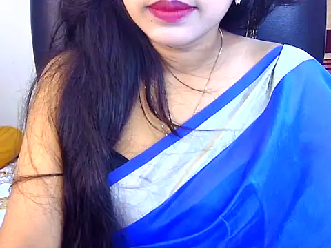 Snapshot of Noor_Zarin chatting on May 18, 8:14 pm Noor Zarin online show from May 18, 8:14 pm
