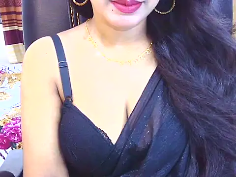 Snapshot of Noor_Zarin chatting on May 22, 4:12 pm Noor Zarin online show from May 22, 4:12 pm