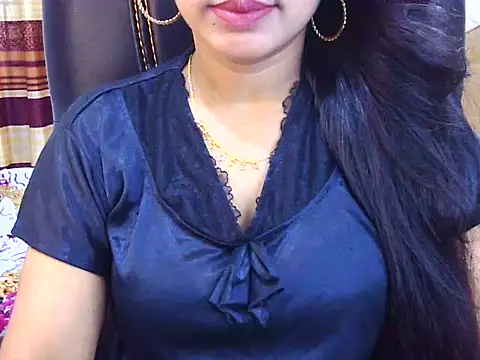 Snapshot of Noor_Zarin chatting on May 23, 4:18 am Noor Zarin online show from May 23, 4:18 am