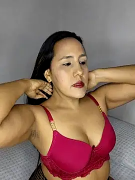 Snapshot of Paulina_06 chatting on May 29, 7:34 pm Paulina 06 online show from May 29, 7:34 pm