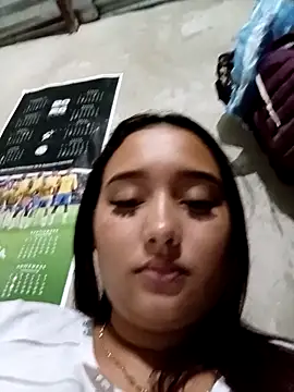 naughty girl hot  online show from April 15, 4:30 am