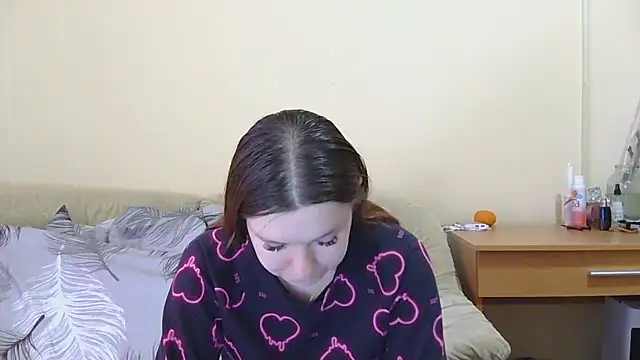 Snapshot of JessicaHolland1 chatting on April 28, 6:07 am JessicaHolland1 online show from April 28, 6:07 am