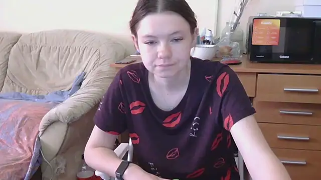 Snapshot of JessicaHolland1 chatting on May 22, 9:15 am JessicaHolland1 online show from May 22, 9:15 am