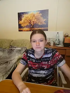 Snapshot of JessicaHolland1 chatting on June 18, 5:39 pm JessicaHolland1 online show from June 18, 5:39 pm
