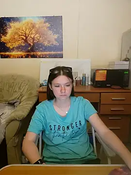 Snapshot of JessicaHolland1 chatting on June 20, 6:44 pm JessicaHolland1 online show from June 20, 6:44 pm