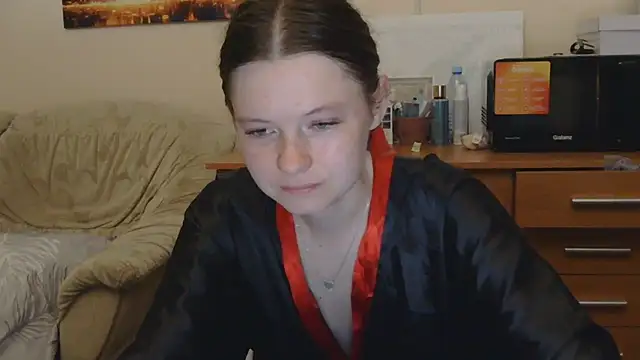 Snapshot of JessicaHolland1 chatting on July 1, 7:24 pm JessicaHolland1 online show from July 1, 7:24 pm