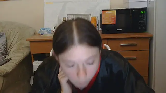 Snapshot of JessicaHolland1 chatting on July 8, 5:50 pm JessicaHolland1 online show from July 8, 5:50 pm