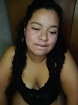 Snapshot of Curlysexy22 chatting on April 7, 6:08 pm Curlysexy22 online show from April 7, 6:08 pm