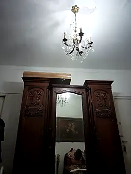 Snapshot of MatureElegantWidow chatting on May 5, 12:18 am MatureElegantWidow online show from May 5, 12:18 am