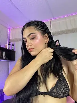 molly bick online show from April 28, 3:33 am