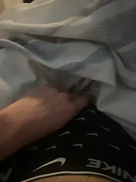 jonny123j123 online show from April 11, 6:07 am