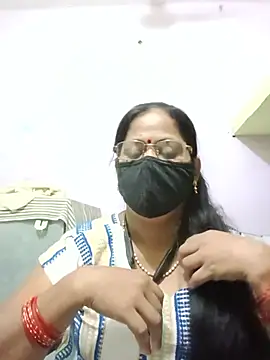 Snapshot of SEEMA_012 chatting on May 29, 5:16 am SEEMA 012 online show from May 29, 5:16 am