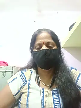 Snapshot of SEEMA_012 chatting on June 3, 4:26 am SEEMA 012 online show from June 3, 4:26 am