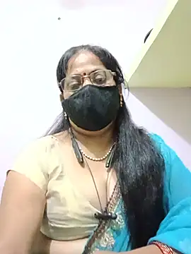 Snapshot of SEEMA_012 chatting on June 5, 7:14 am SEEMA 012 online show from June 5, 7:14 am
