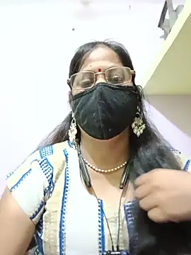 Snapshot of SEEMA_012 chatting on June 11, 4:54 am SEEMA 012 online show from June 11, 4:54 am