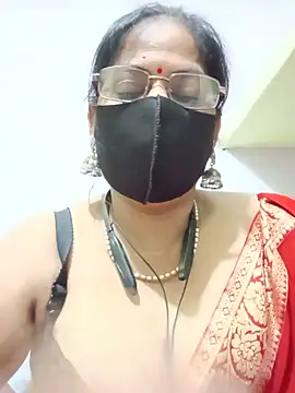 Snapshot of SEEMA_012 chatting on June 20, 10:40 am SEEMA 012 online show from June 20, 10:40 am