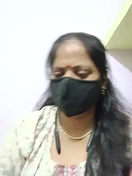Snapshot of SEEMA_012 chatting on June 28, 5:13 am SEEMA 012 online show from June 28, 5:13 am