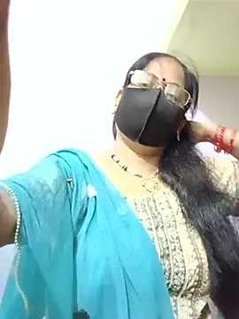 Snapshot of SEEMA_012 chatting on June 30, 6:03 am SEEMA 012 online show from June 30, 6:03 am