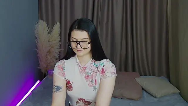 JennyJordans online show from June 4, 1:11 am