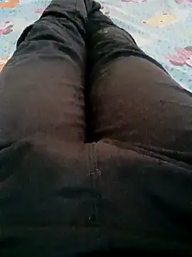 Snapshot of rajsinghfucking chatting on April 11, 2:16 am rajsinghfucking online show from April 11, 2:16 am