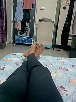 Snapshot of rajsinghfucking chatting on April 15, 5:20 pm rajsinghfucking online show from April 15, 5:20 pm