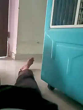 Snapshot of rajsinghfucking chatting on April 26, 9:51 am rajsinghfucking online show from April 26, 9:51 am