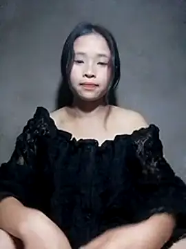 Snapshot of Liss-mimi chatting on April 5, 2:14 pm Liss-mimi online show from April 5, 2:14 pm