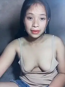 Snapshot of Liss-mimi chatting on April 25, 6:27 am Liss-mimi online show from April 25, 6:27 am