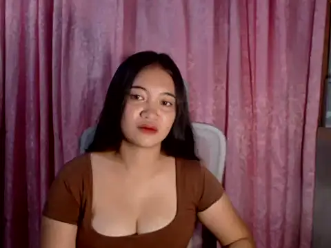 Snapshot of Pinay_Alice chatting on August 9, 5:01 am Pinay Alice online show from August 9, 5:01 am