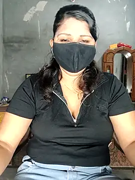 Snapshot of Riyashrma001 chatting on April 13, 4:34 pm Riyashrma001 online show from April 13, 4:34 pm