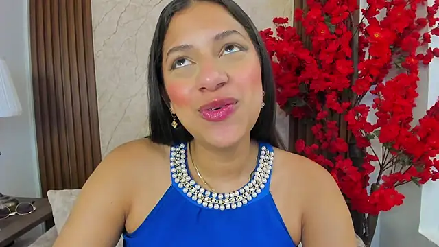Snapshot of Atiena_ chatting on June 30, 8:32 pm Atiena online show from June 30, 8:32 pm