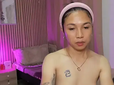 camilla wild online show from April 17, 1:30 am