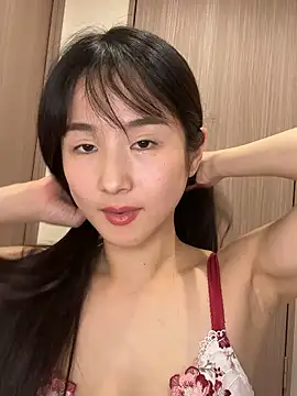 Hinako 0012 online show from May 11, 12:49 am