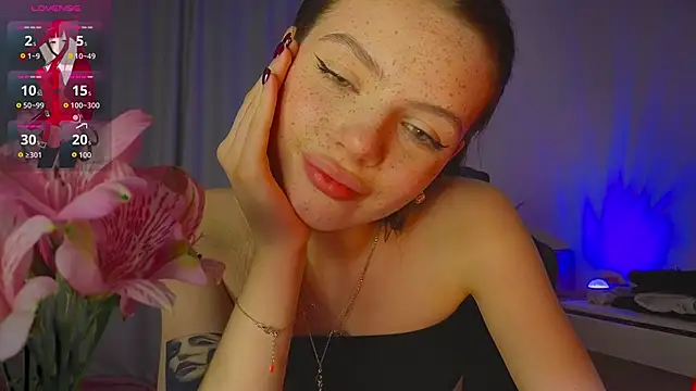 lillly meow  online show from April 22, 7:59 pm