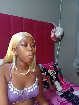 Snapshot of PinkyxGodess chatting on June 19, 7:39 pm PinkyxGodess online show from June 19, 7:39 pm