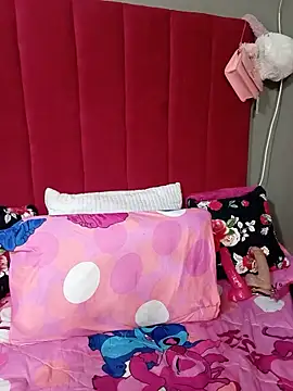 Snapshot of PinkyxGodess chatting on June 21, 9:39 pm PinkyxGodess online show from June 21, 9:39 pm
