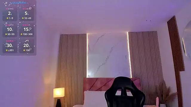 clairemillerx online show from June 11, 8:07 pm
