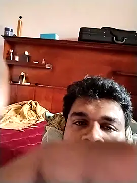 Snapshot of anuuu54 chatting on April 7, 4:46 am anuuu54 online show from April 7, 4:46 am