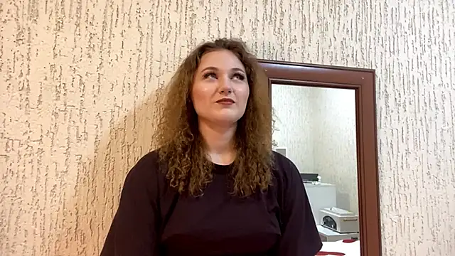 Snapshot of SopfieNiktasha chatting on April 4, 8:34 am SopfieNiktasha online show from April 4, 8:34 am